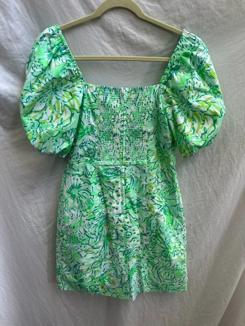 Lilly Pulitzer Green Floral Puff-Sleeve Mini Dress with Pink Trim - Picture 10 of 10